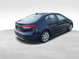 Used 2022 Toyota Corolla LE image 3