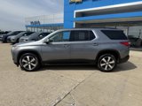 Used 2021 Chevrolet Traverse LT w/ LT Premium Package image 2