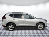 Used 2020 Nissan Rogue SV image 2