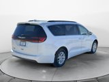 Used 2022 Chrysler Pacifica Touring-L image 3
