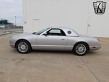 Used 2005 Ford Thunderbird image 2