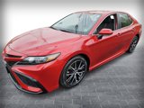 Used 2021 Toyota Camry SE image 3