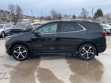 Used 2023 Chevrolet Equinox Premier image 2