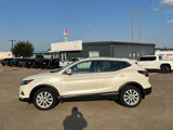 Used 2022 Nissan Rogue Sport SV image 2