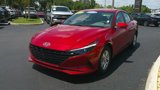 Certified 2022 Hyundai Elantra SE image 2