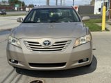 Used 2009 Toyota Camry XLE w/ Leather Pkg image 2