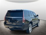 Used 2017 Cadillac Escalade Luxury image 2