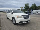 Used 2013 Chrysler Town & Country Touring image 3
