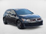 Used 2017 Volkswagen Golf S image 3