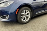 Used 2020 Chrysler Pacifica Limited image 4