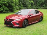 Used 2018 Toyota Camry XSE image 2