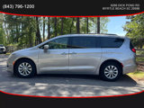Used 2017 Chrysler Pacifica Touring-L image 3