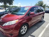 Used 2017 Toyota Sienna LE image 4