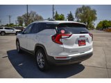 Used 2024 GMC Terrain SLT image 4
