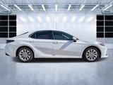 Used 2022 Toyota Camry LE image 2