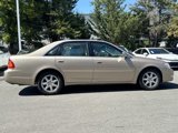 Used 2001 Toyota Avalon XLS image 4