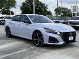 Used 2023 Nissan Altima 2.5 SR image 2