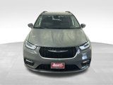 Used 2022 Chrysler Pacifica Touring-L image 2
