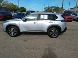 Used 2023 Nissan Rogue SV image 2