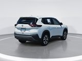 Used 2022 Nissan Rogue SV image 3