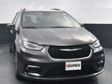 Used 2021 Chrysler Pacifica Touring-L image 2