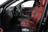 Certified 2025 Porsche Macan image 5