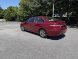 Used 2017 Toyota Camry SE image 3