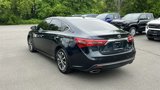 Used 2017 Toyota Avalon XLE Premium image 4