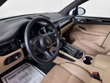 Certified 2024 Porsche Macan image 4
