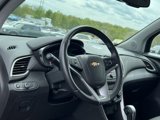 Used 2018 Chevrolet Trax LT w/ LT Convenience Package image 2