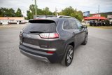 Used 2019 Jeep Cherokee Limited w/ Luxury Group image 3