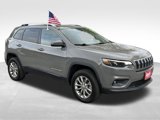 Used 2019 Jeep Cherokee Latitude Plus w/ Cold Weather Group image 3