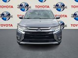 Used 2017 Mitsubishi Outlander SE image 2