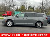 Certified 2022 Chrysler Pacifica Touring-L image 4