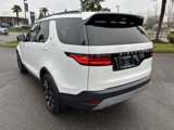New 2025 Land Rover Discovery S image 3