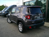 Used 2017 Jeep Renegade Latitude w/ Cold Weather Group image 5
