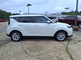 Used 2023 Kia Soul LX w/ LX Technology Package image 2