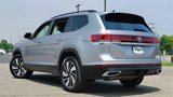 Used 2025 Volkswagen Atlas SE image 4
