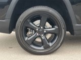 Used 2021 Jeep Grand Cherokee L Laredo image 5