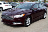 Used 2017 Ford Fusion SE w/ Fusion SE Technology Package image 2