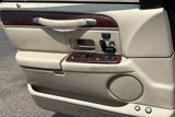 Used 2003 Lincoln Town Car Signature image 5