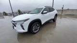 Used 2025 Chevrolet Trax LT w/ Driver Confidence Package image 4