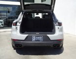 Used 2023 Porsche Cayenne Platinum Edition image 6