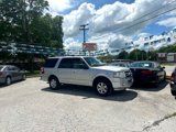 Used 2010 Ford Expedition XLT image 2