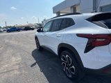 Certified 2025 Chevrolet Trax RS w/ Driver Confidence Package image 3