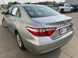 Used 2015 Toyota Camry LE image 4