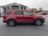Used 2017 Ford Explorer Platinum image 2