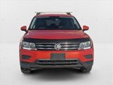 Used 2018 Volkswagen Tiguan SE image 2