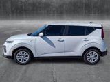 Used 2022 Kia Soul LX image 2