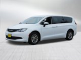 Used 2022 Chrysler Voyager LX image 3